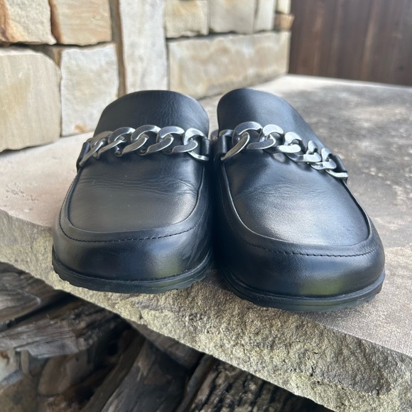 Vionic Georgie Black Nappa leather Mules with Silver Chain Accent Sz-7.5. P - Picture 2 of 9